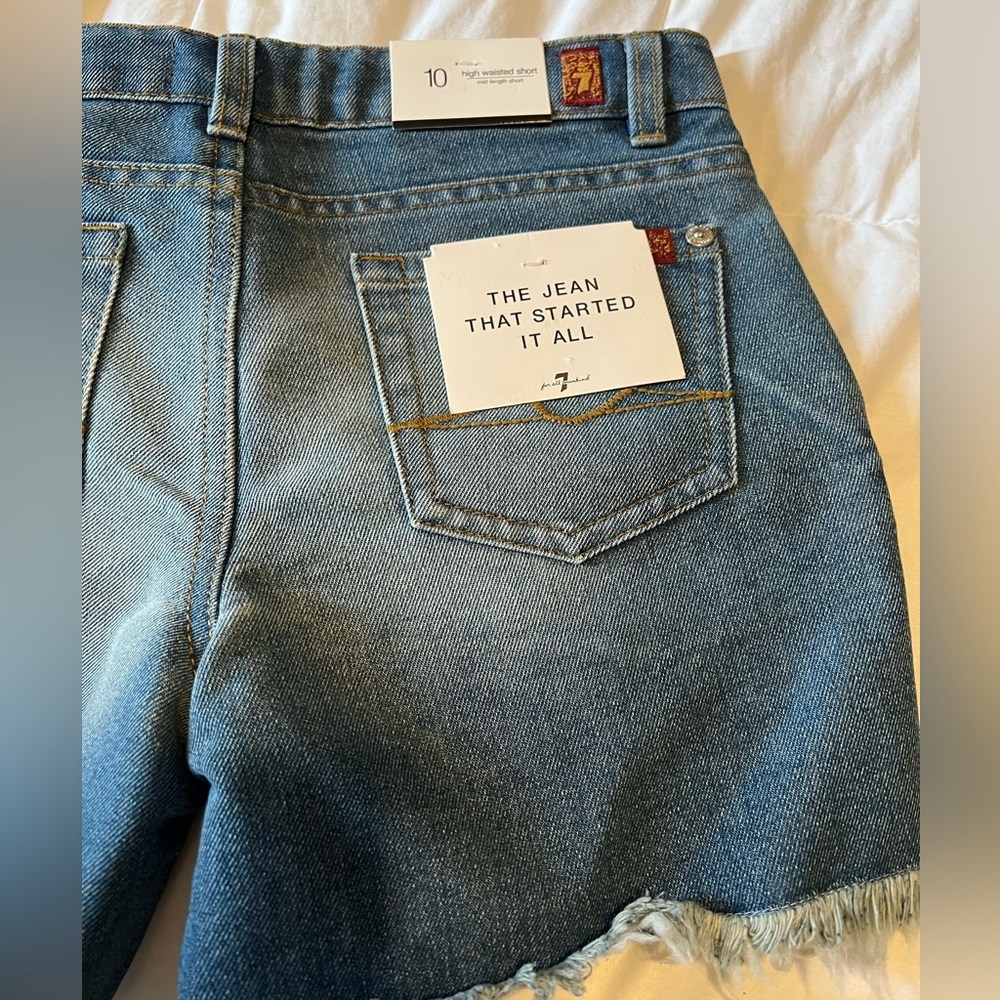 7 For All Mankind Girls Frayed hem Stretch Denim Short NWT - Picture 5 of 8